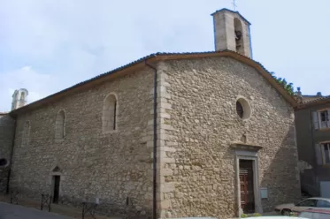 L'église St Pierre, entrée